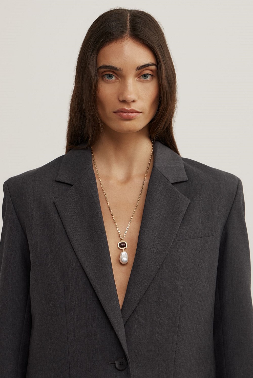 Thea Necklace