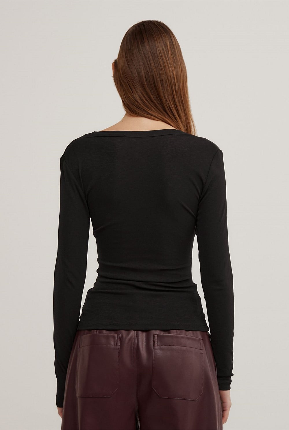 Scoop Neck Long Sleeve Top