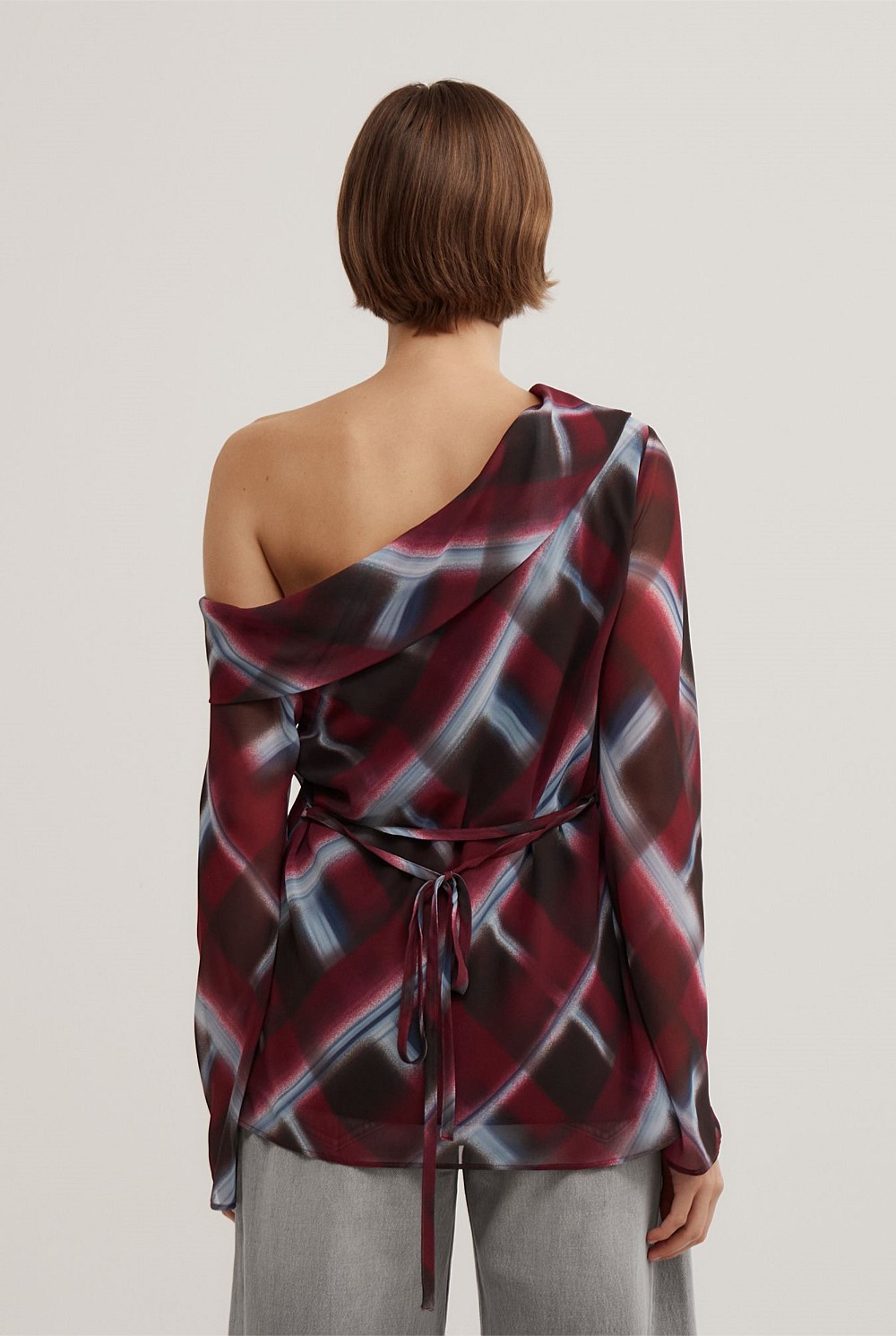 Asymmetric Shoulder Top