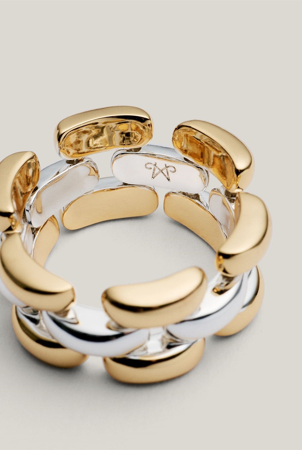 Tabi Ring
