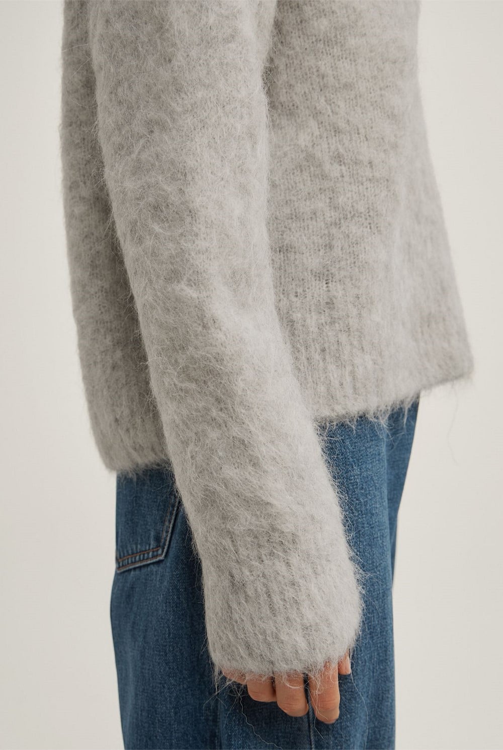 High V-Neck Fluffy Knit