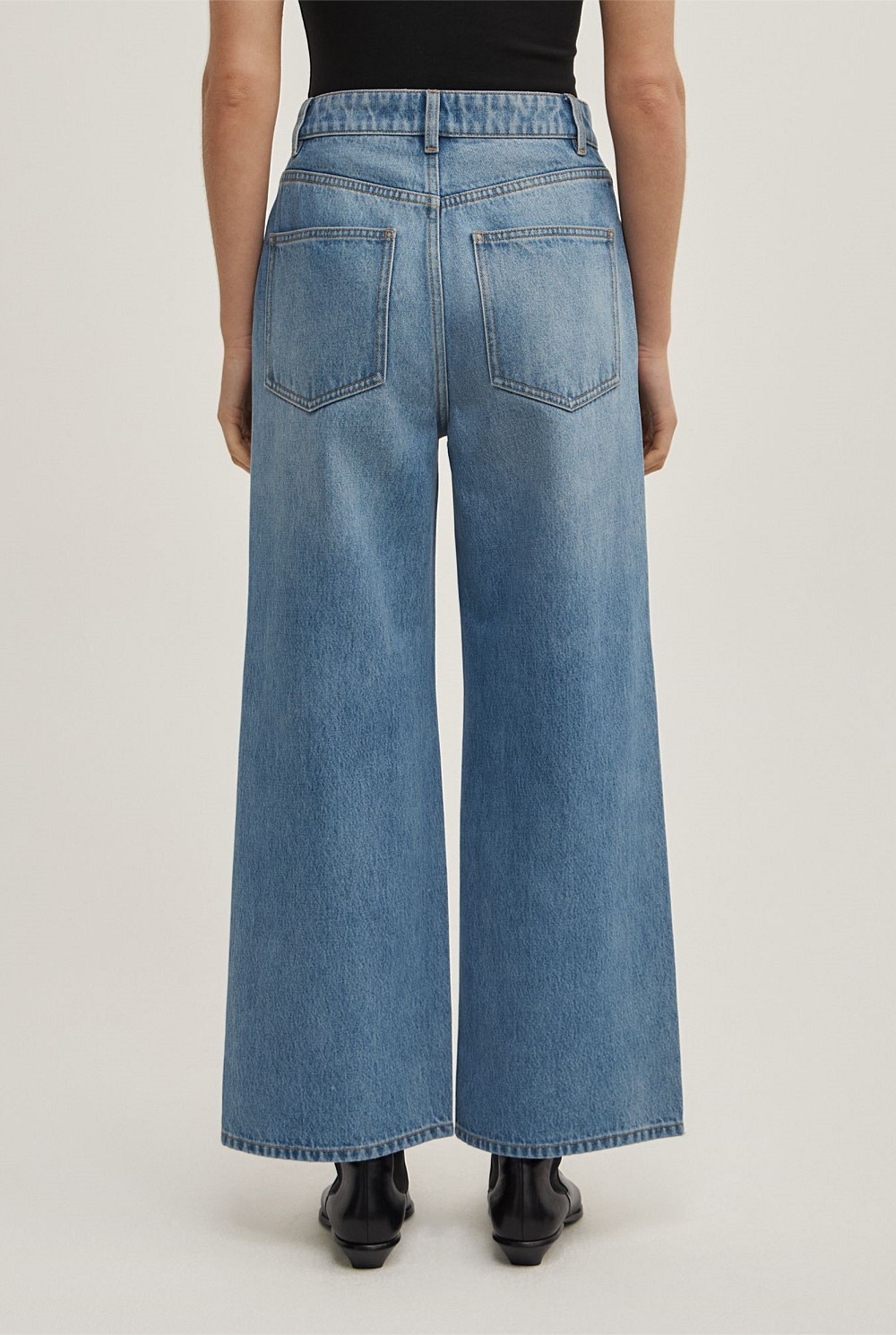 Wide Leg Crop Jeans