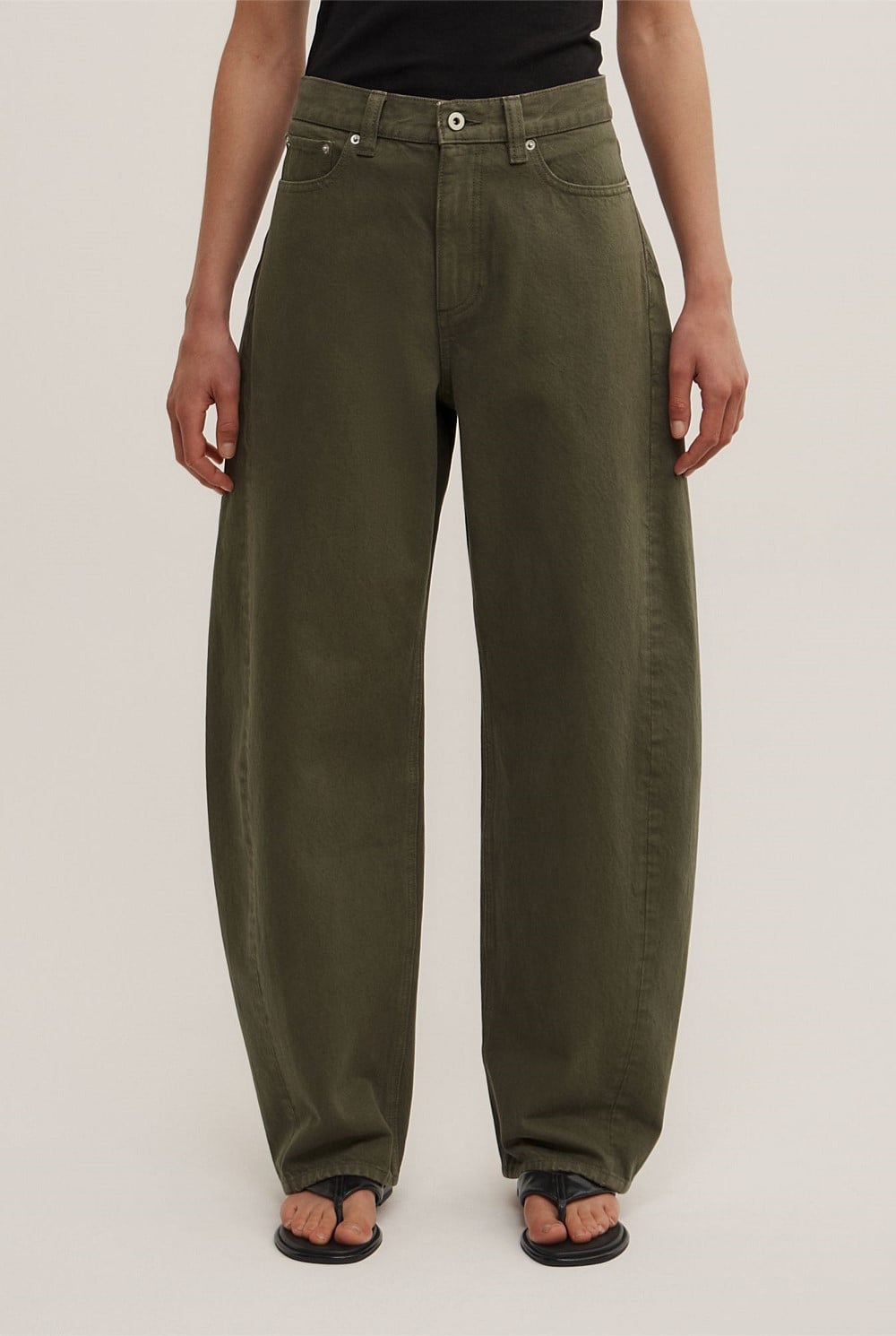 Barrel Leg Jeans