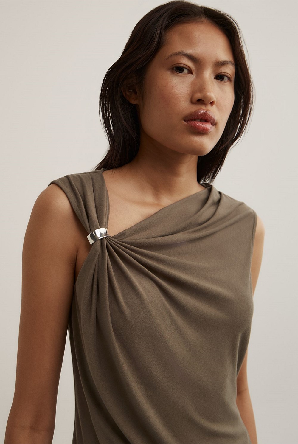 Trim Detail Top