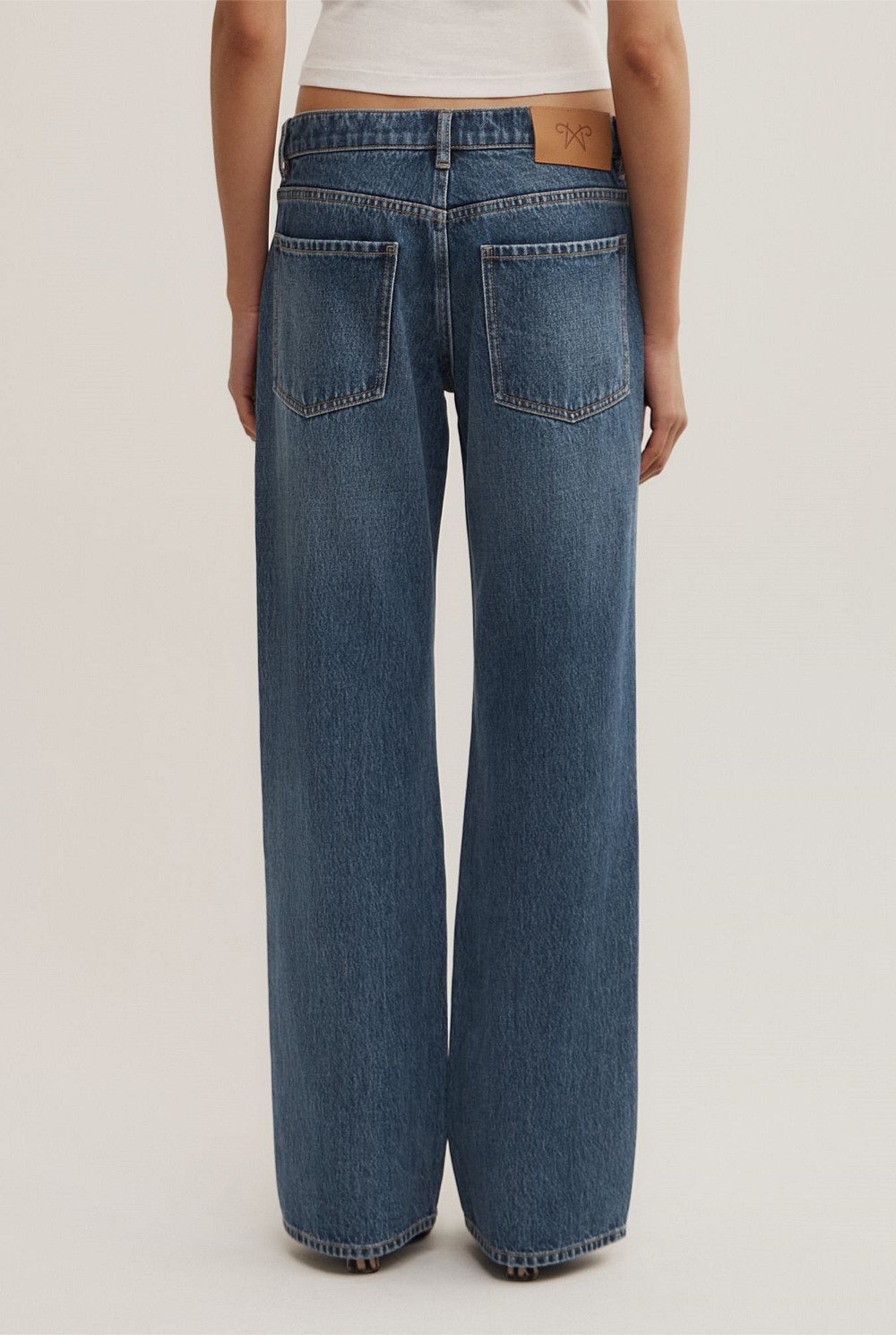 Low Rise Relaxed Jeans