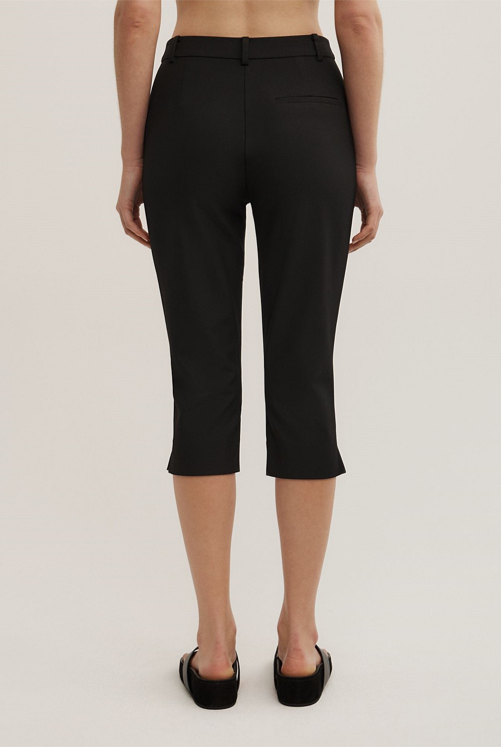 Slim Leg Capri Pant