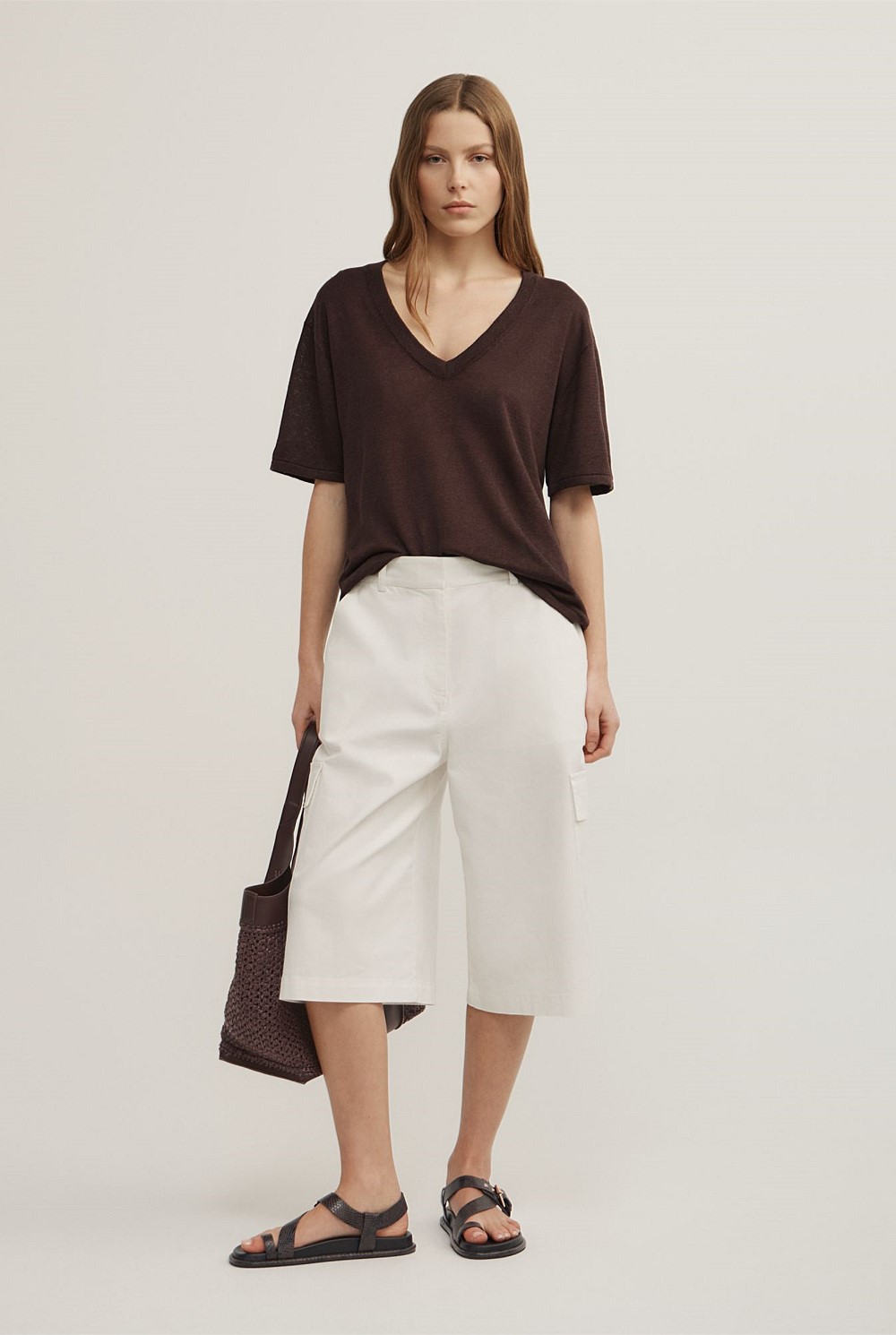 Linen V-Neck Knit T-Shirt