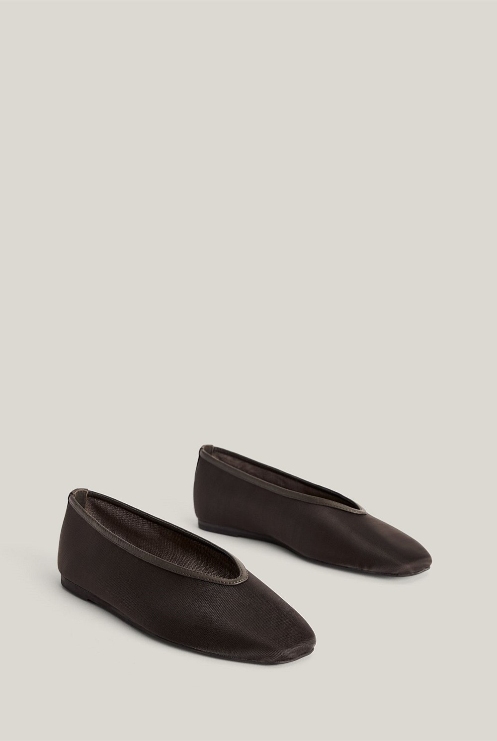 Petra Mesh Flats