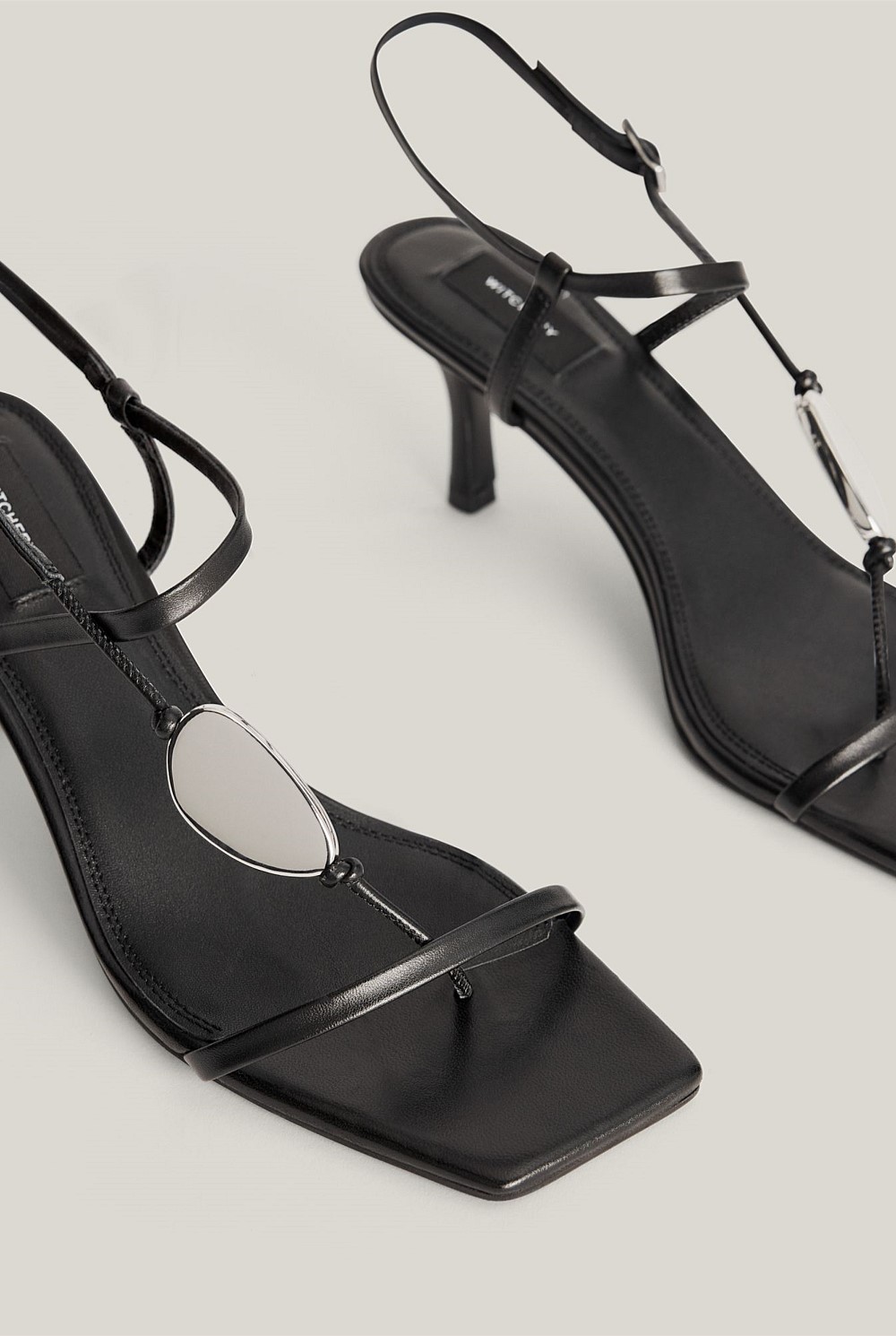 Saffia Heel