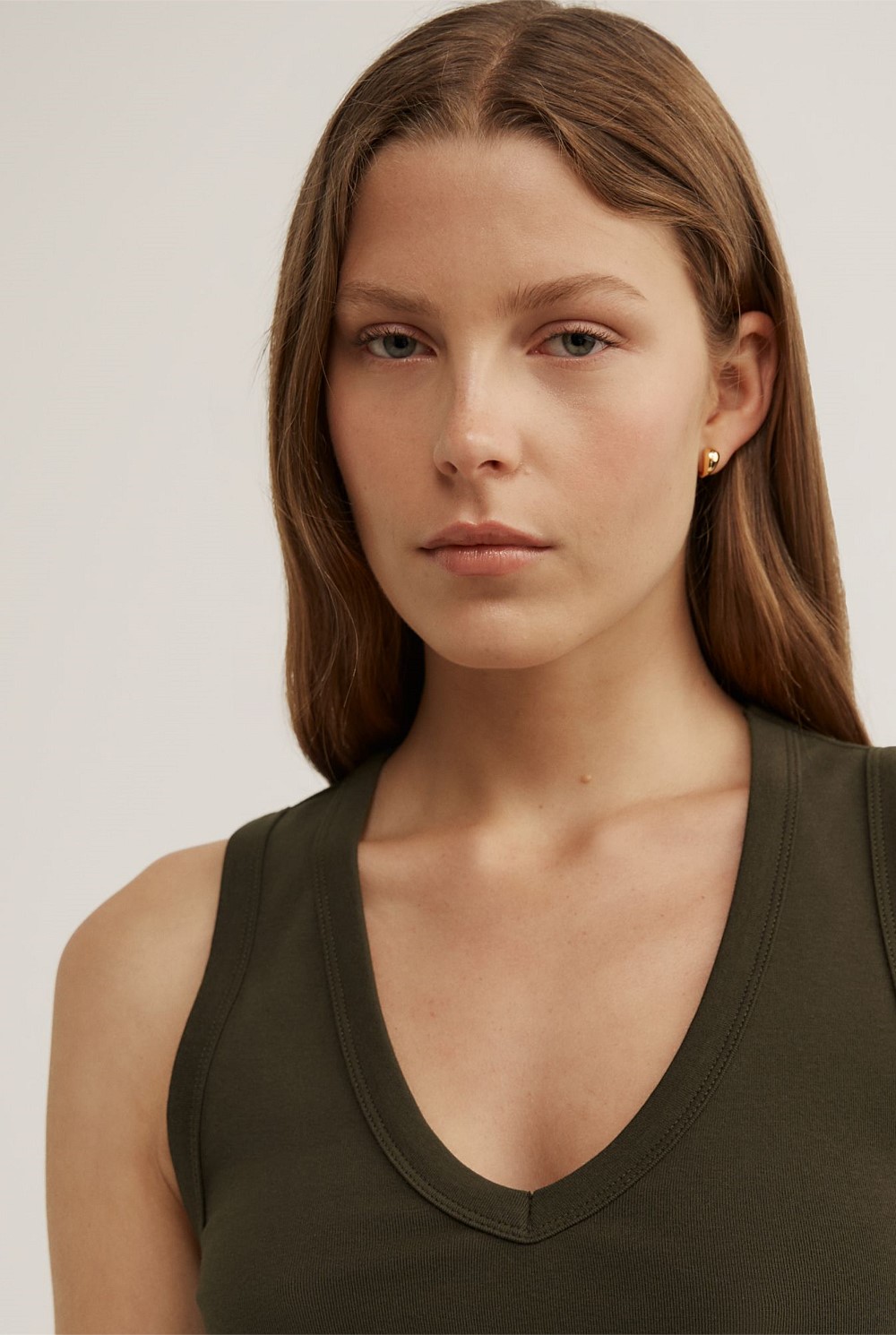 Fine Rib V-Neck Tank