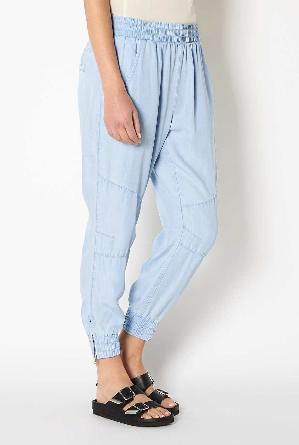 7/8 Chambray Pant