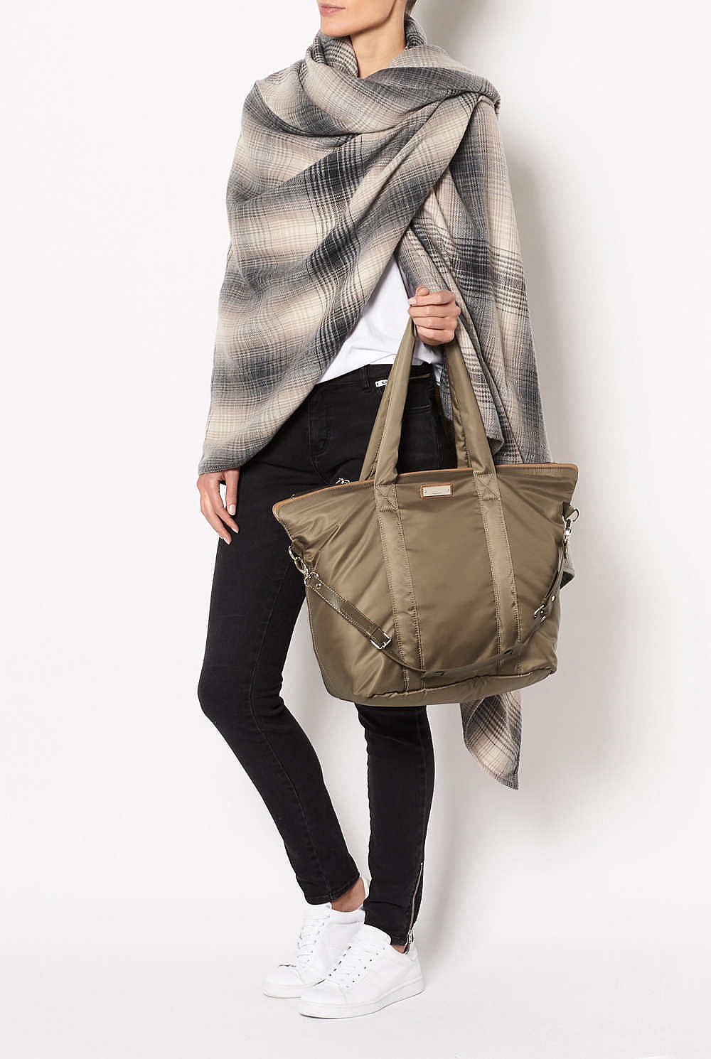 Seren Tote